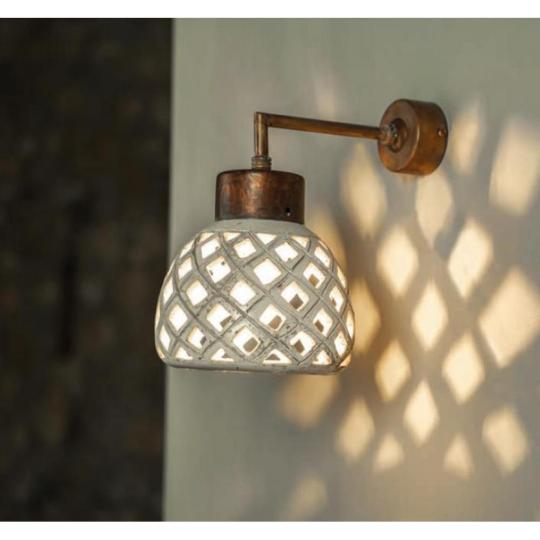 mediteran prelamovany perforovany nastenna lampa nastenna lampicka mediteran rustikalny elegantny klasicky taliansky toskansky lampy obyvacka kuchyna mosadz postelova izba krestanska modlitba lameridiana.jpg